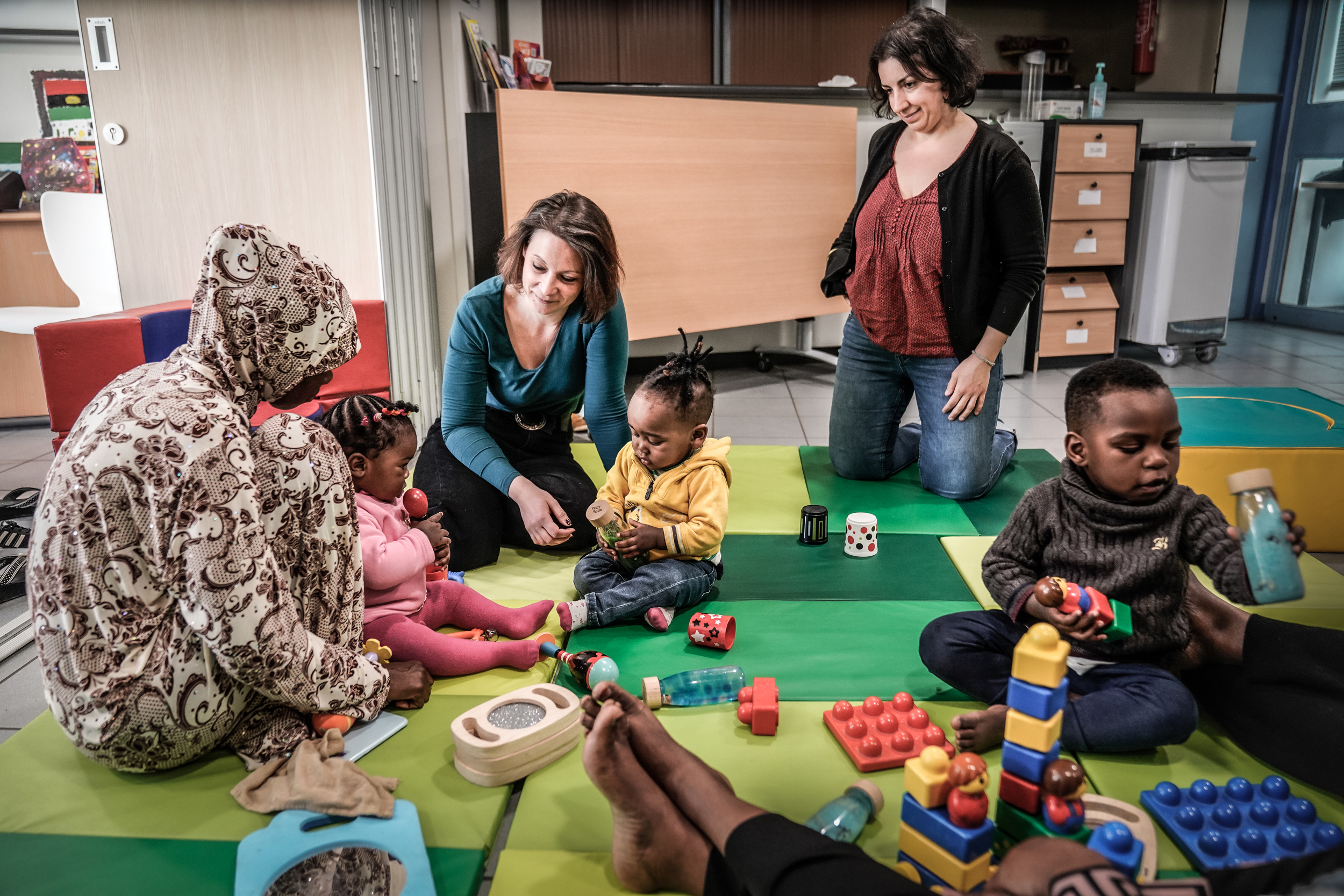 phototheque-leo-lagrange-petite-enfance-activites-interieur-creche-2024-2